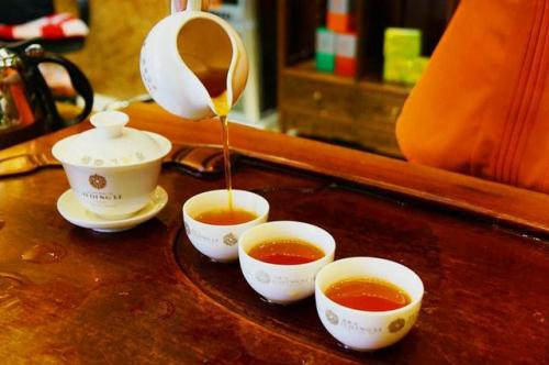 英德红茶1.jpg